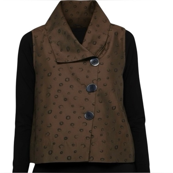 Liv By Habitat Tops - Liv by Habitat Vest Women’s Asymmetrical Buttons Artsy Eclectic Lagenlook Medium